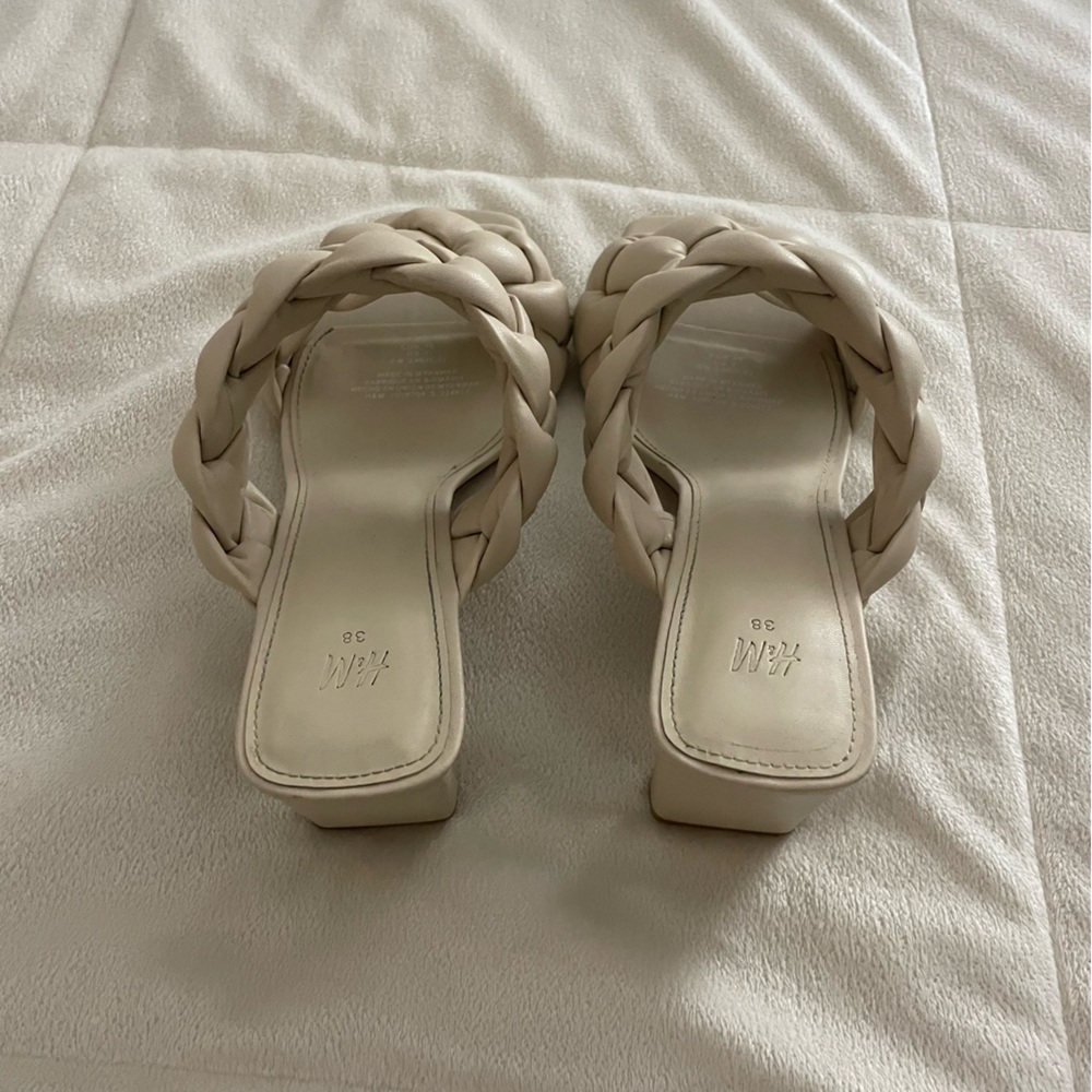 H&M Beige Heels - Picture 4 of 4